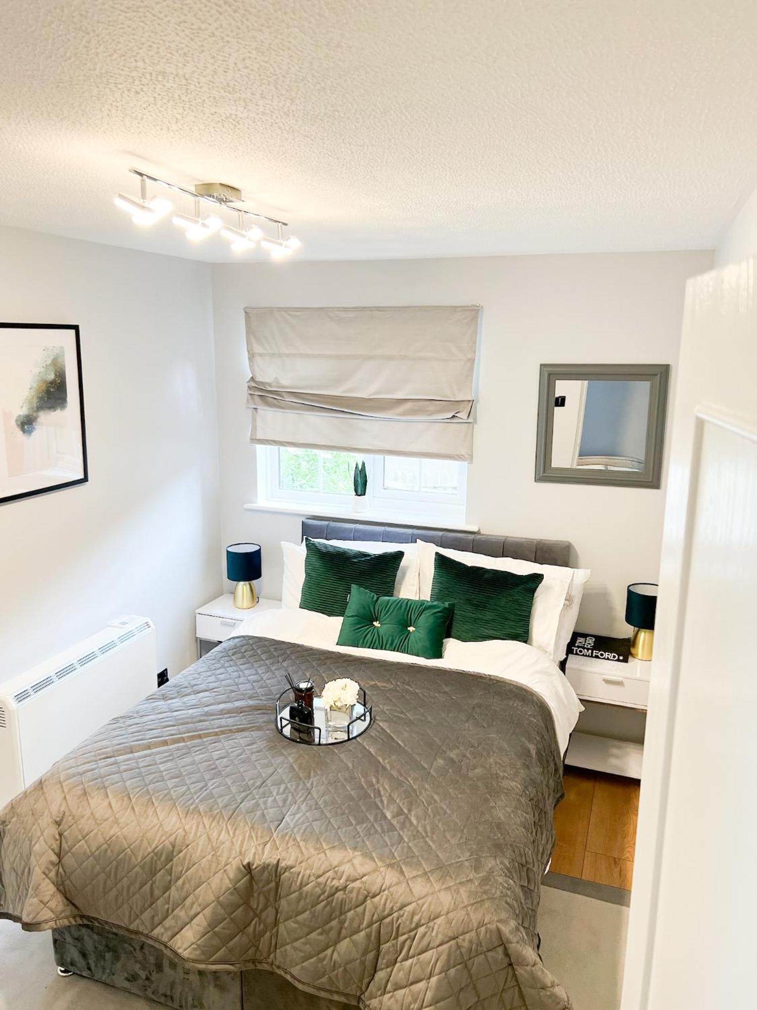 Beautiful Apartment In Beckton With Private Entrance And Garden ลอนดอน ภายนอก รูปภาพ