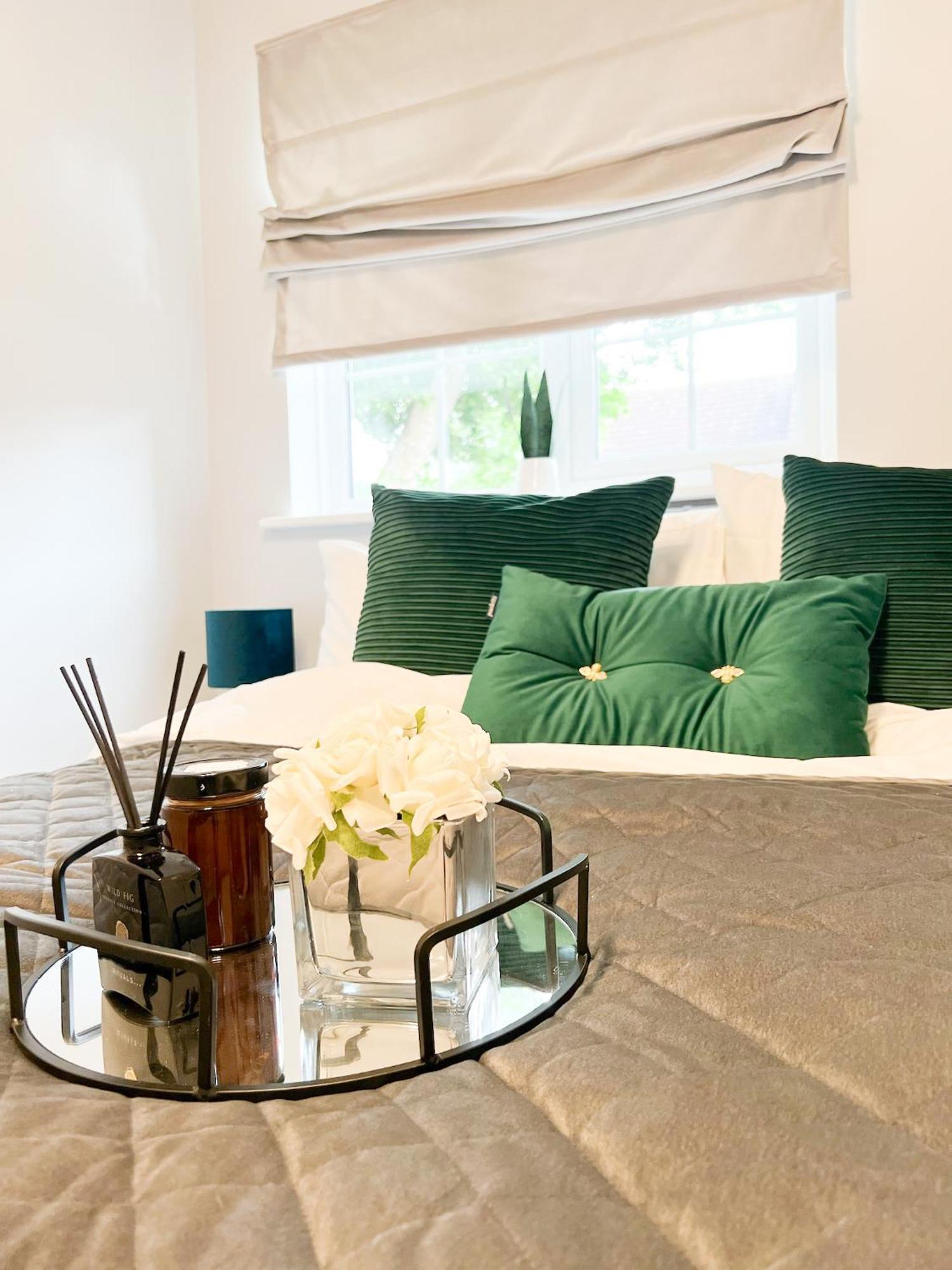 Beautiful Apartment In Beckton With Private Entrance And Garden ลอนดอน ภายนอก รูปภาพ